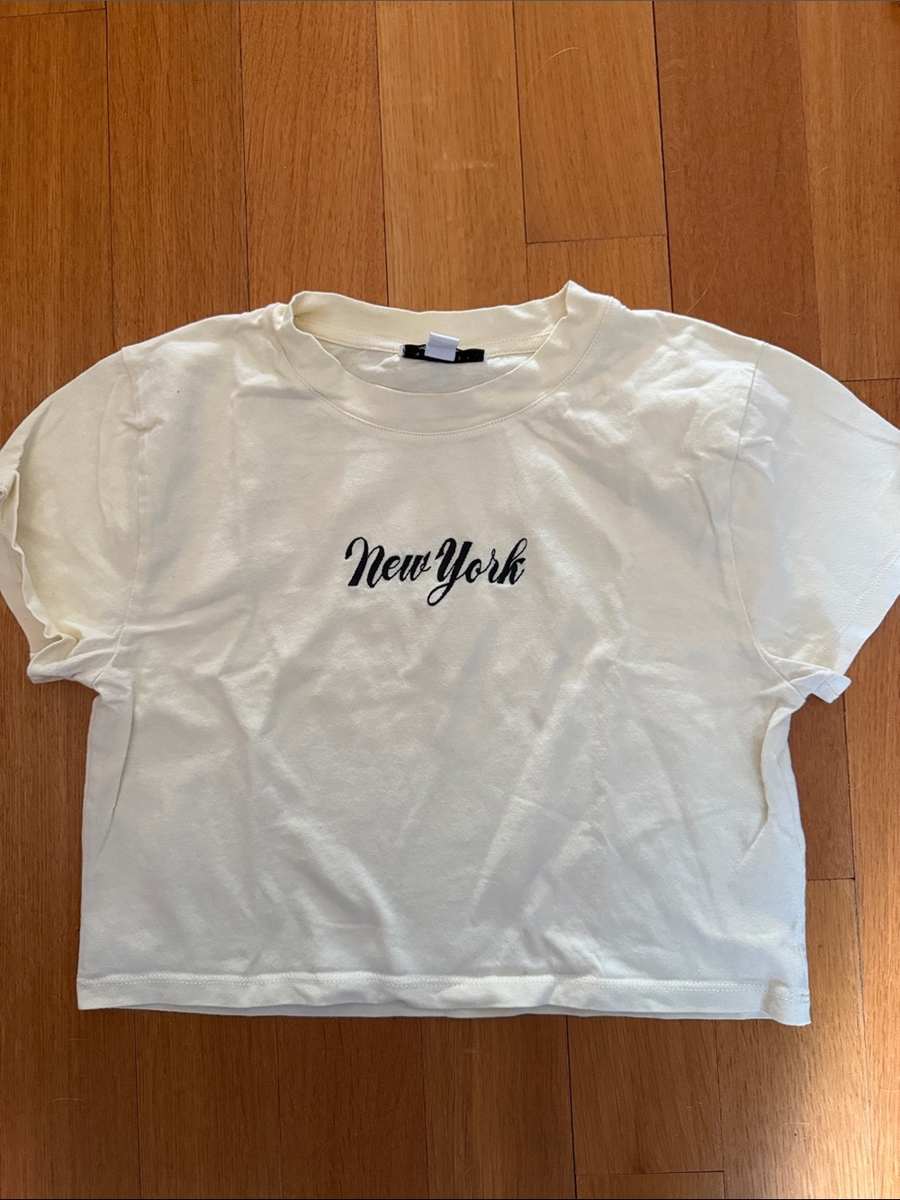 New York Script Cropped Tee